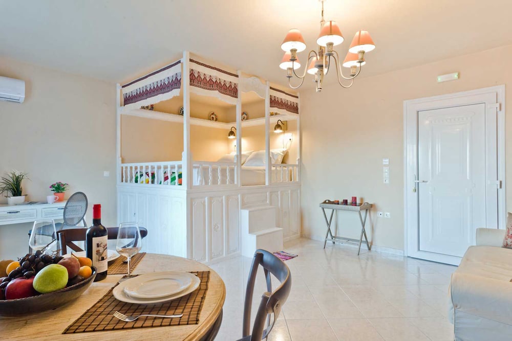 Villa (Liotrivi) photo 1