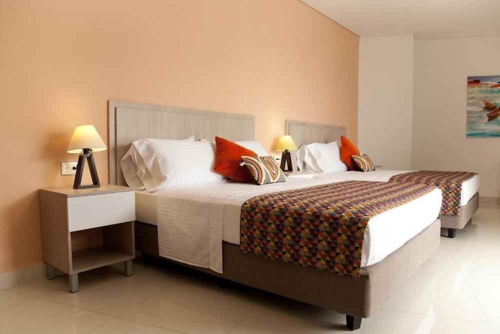 Superior Twin Room, 2 Queen Beds photo 1