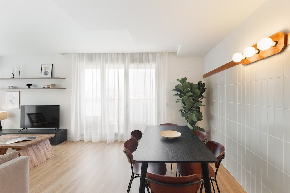 Apartment photo 2