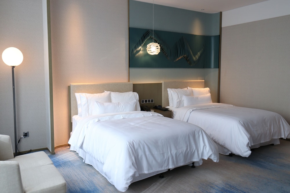 Club Room, 2 Twin Beds - Photo 3