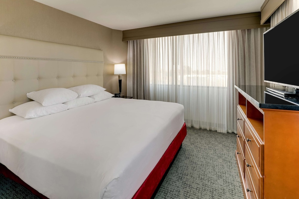 Suite, 1 King Bed with Sofa bed, Accessible (2 Rooms, Terrace, Upper Floor) - Photo 4