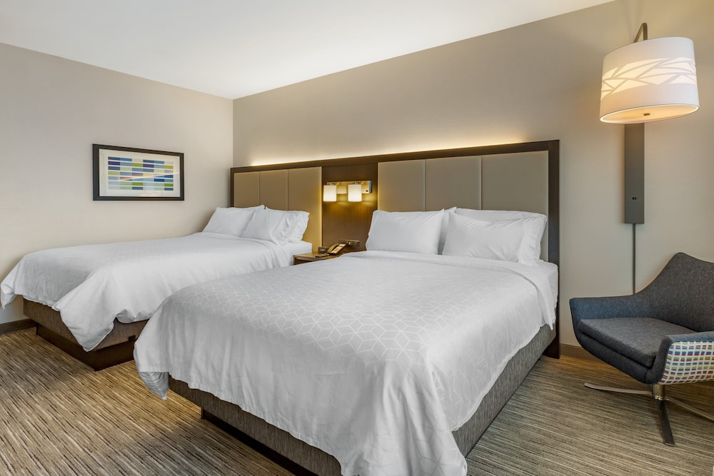 Standard Room, 2 Queen Beds, Accessible (Mobility, Roll-In Shower) - Photo 3