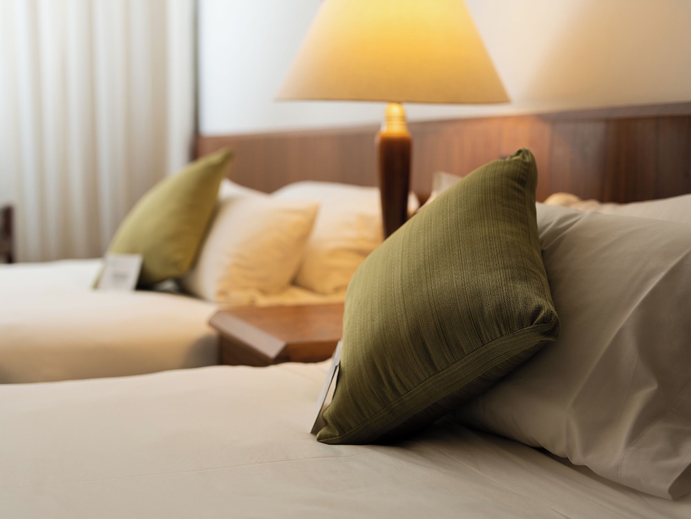 Room, 2 Double Beds - Photo 4