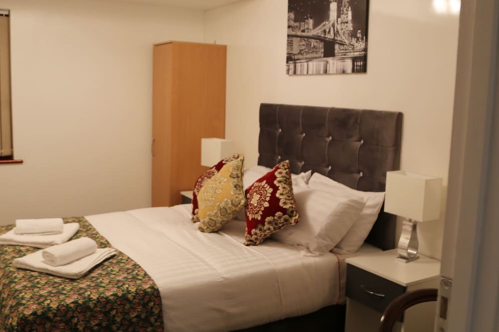 Deluxe Double or Twin with Garden View
