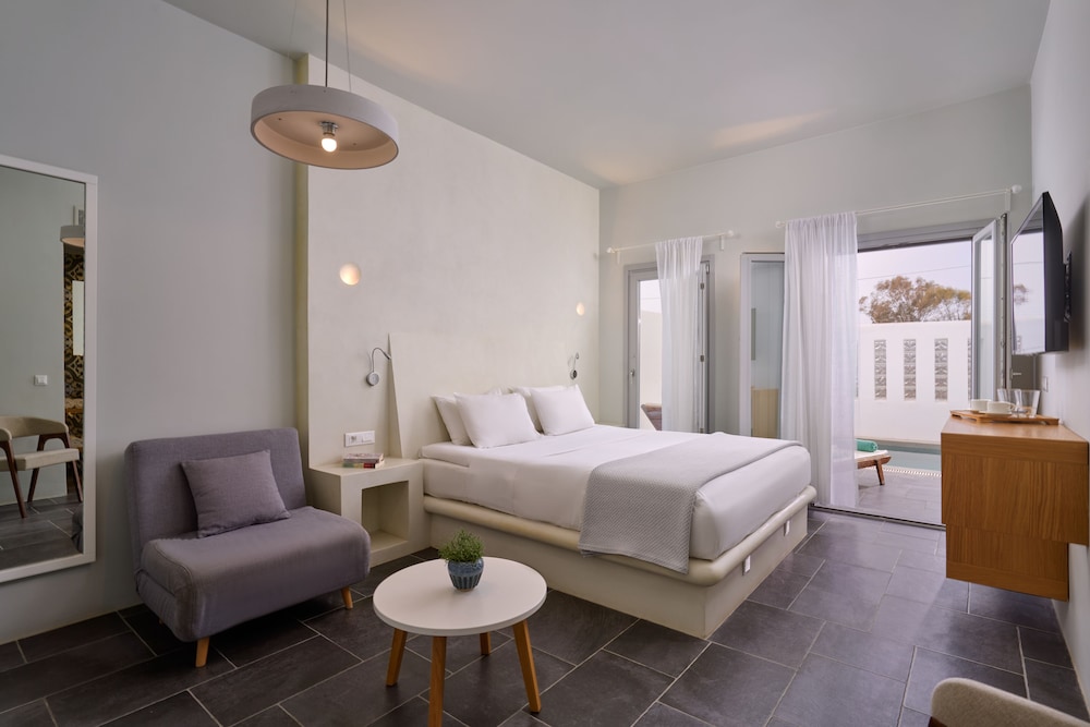 Junior Studio Suite, Private Pool - Photo 1
