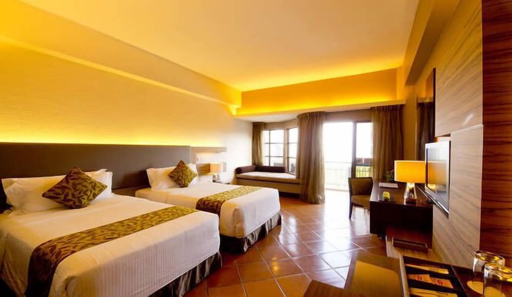 Deluxe Sea Front Twin Room - Photo 2