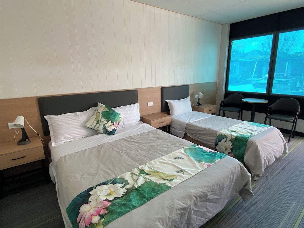 Standard Triple Room photo 2