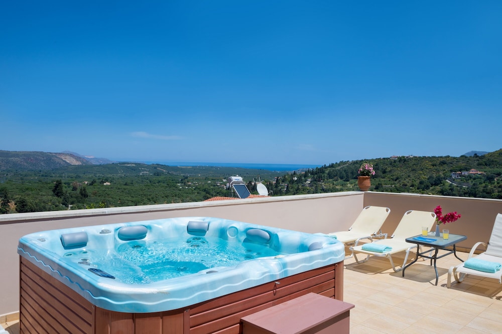 Traditional Villa, 2 Bedrooms, Private Pool, Sea View (Exterior Hot Tub) photo 2