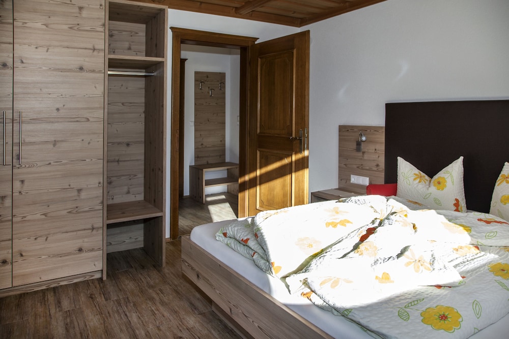 Apartment (Parseier) photo 2