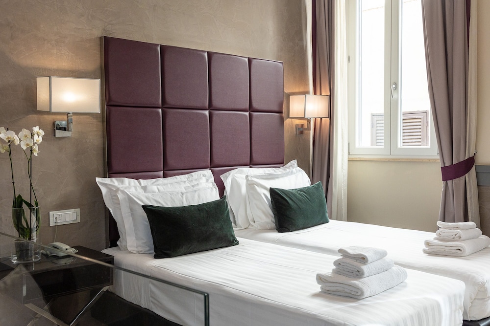 Traditional Double or Twin Room - Photo 1