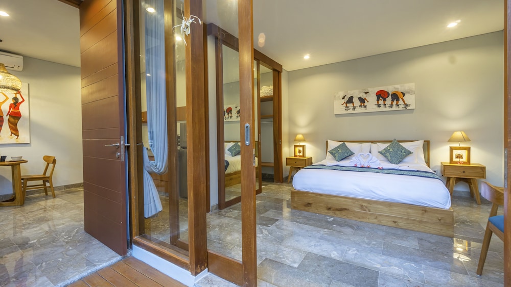 Romantic Villa, Private Pool - Photo 2