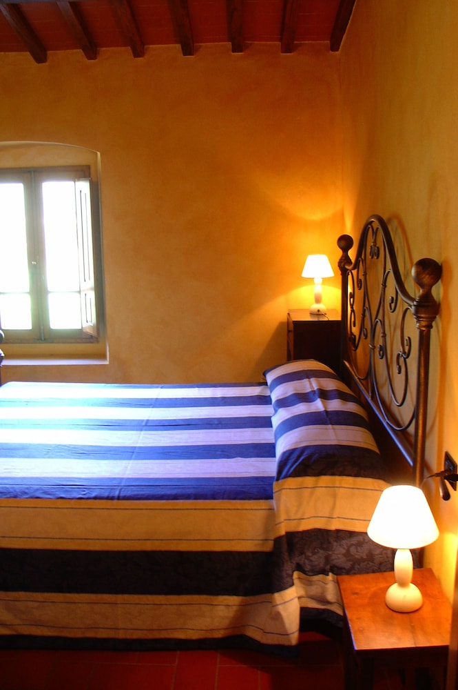 Classic Apartment, 1 Bedroom, Garden View photo 1