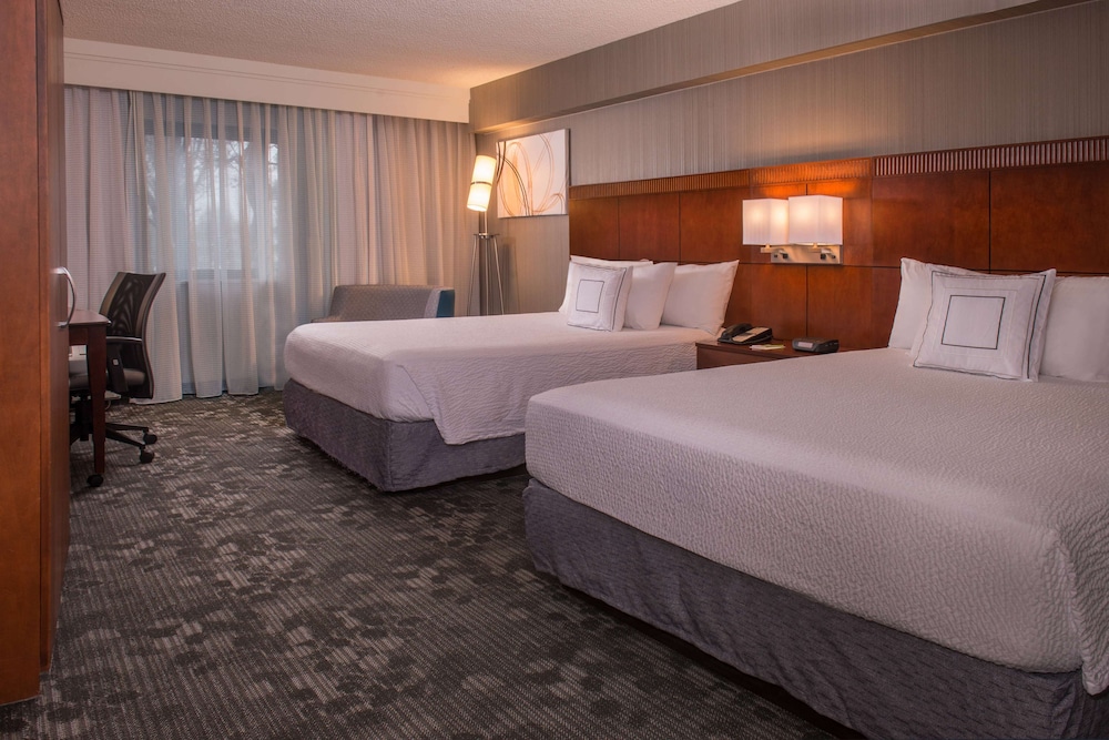 Superior Suite, 2 Queen Beds (One Bedroom) photo 1