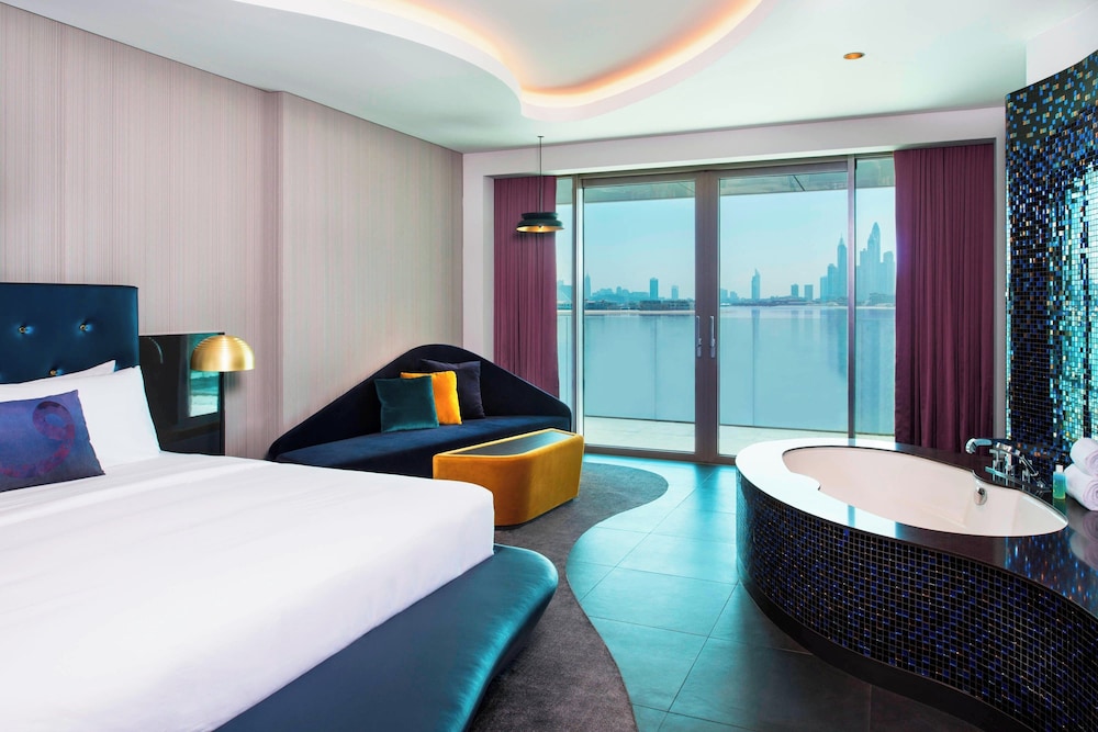 W Suite, 1 Bedroom Suite, 1 King, Partial Ocean View, Terrace thumbnail 5