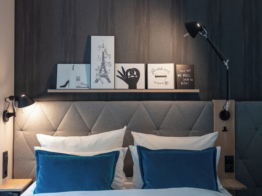 Room (THE ONE)
