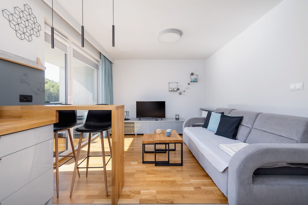 Apartment, 2 Bedrooms, Balcony