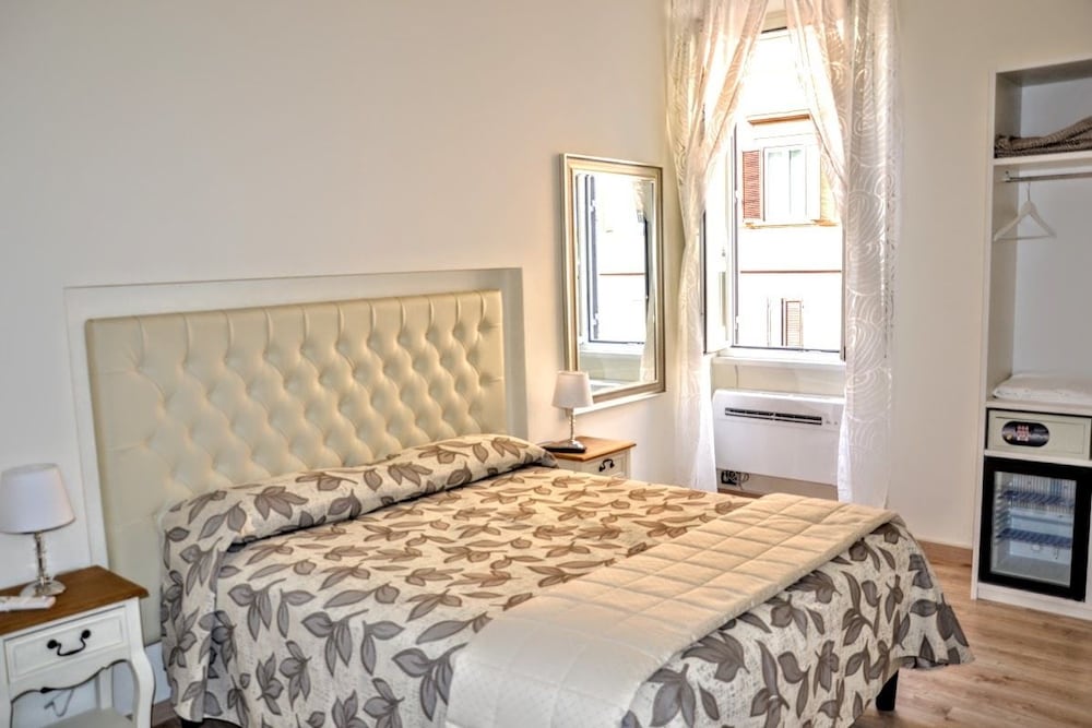 Comfort Triple Room, 1 Bedroom, Private Bathroom, City View
