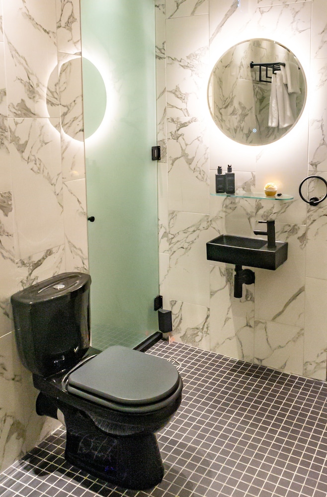 Romantic Room - Bath for 2 (The Red Room) - Photo 4