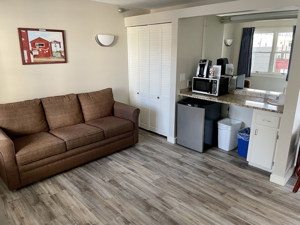 Family Studio Suite photo 2