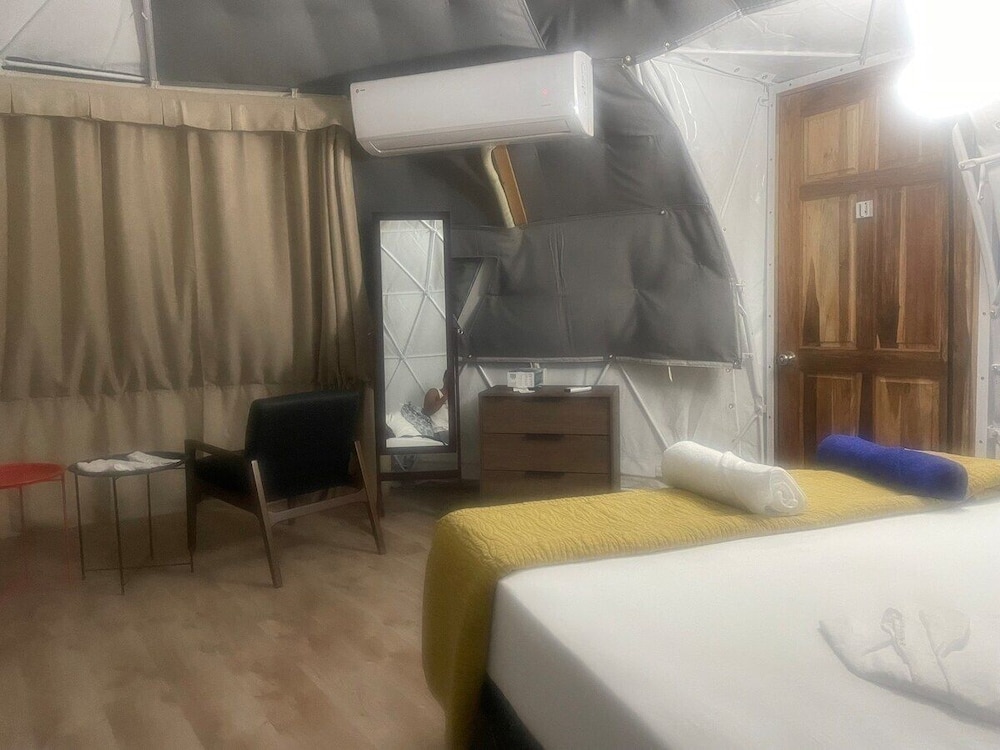 Bungalow photo 2
