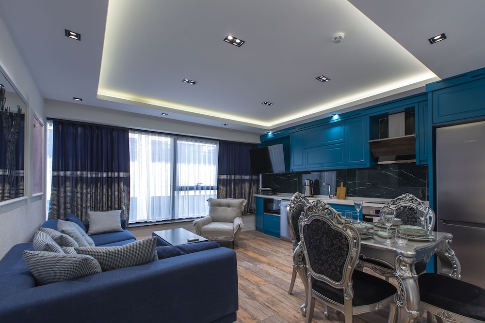 Luxury Apartment, 1 Queen Bed, Non Smoking