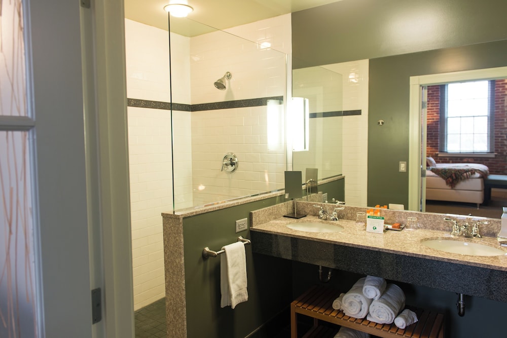 Presidential Suite, 1 King Bed with Sofa bed, Jetted Tub photo 2
