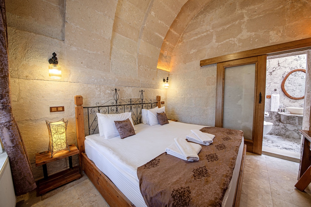 Standard Room - Photo 13