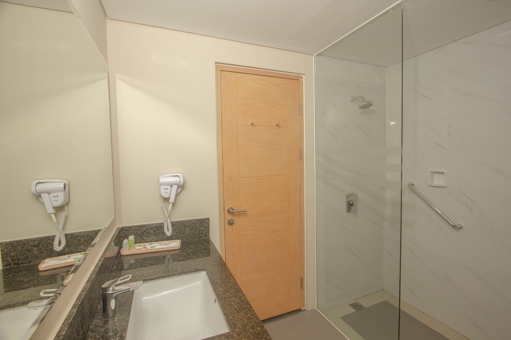 Premier Double or Twin Room, Sea View photo 2