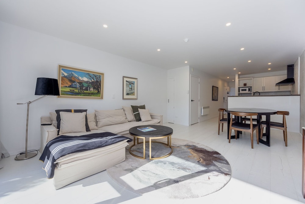 Premier Room
