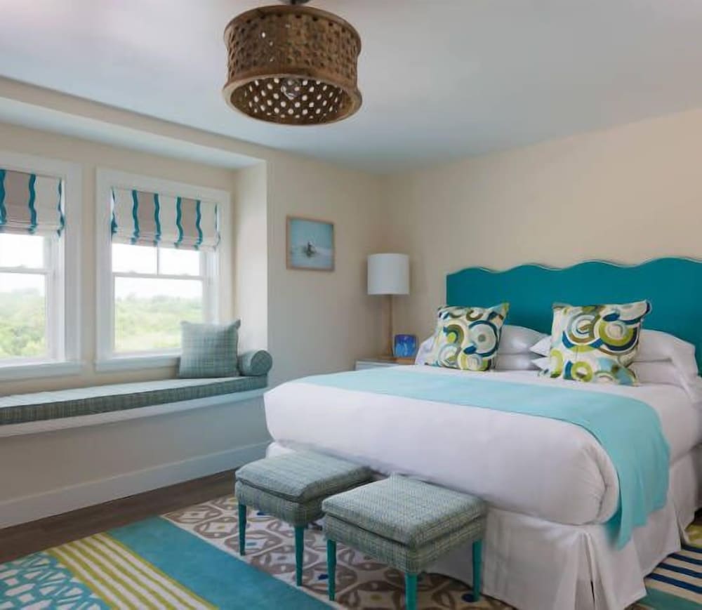 Sunset King Room photo 1