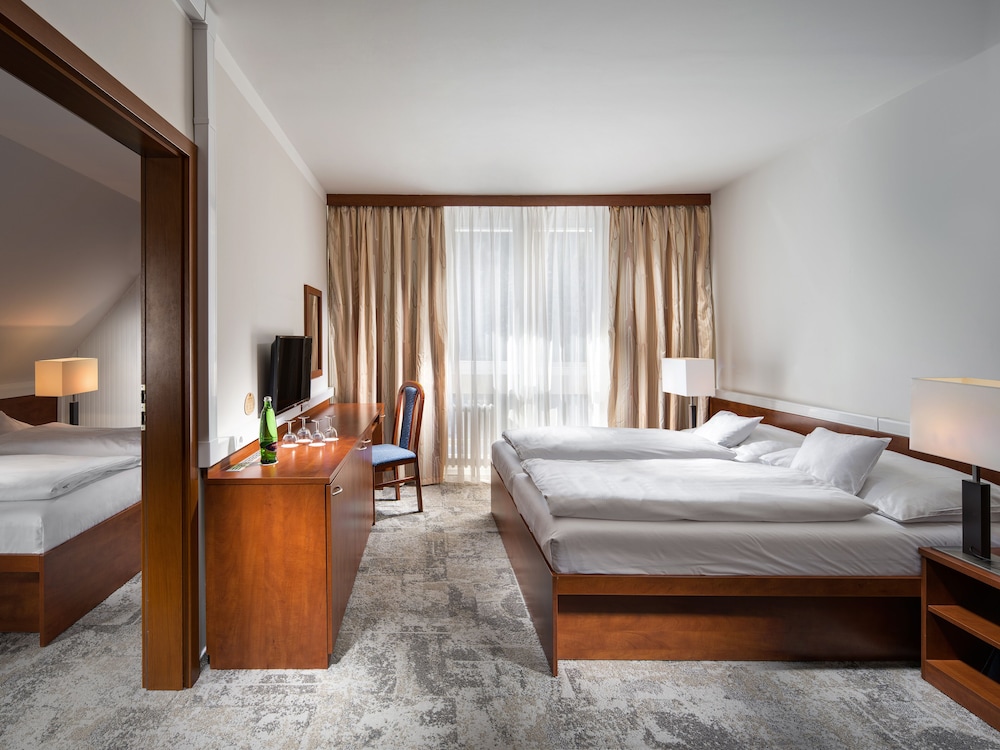 Standard Room - Photo 1