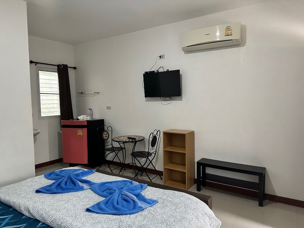 Standard Double Room, 1 King Bed photo 2