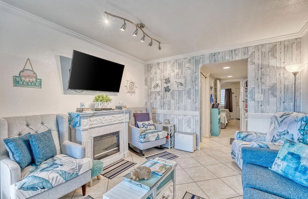 Deluxe Condo, 1 Bedroom, Non Smoking, Partial Ocean View