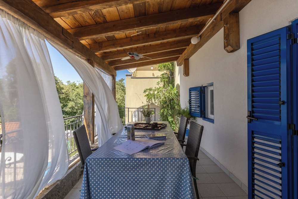 Family House, Multiple Bedrooms (Pool House Franjo) photo 3