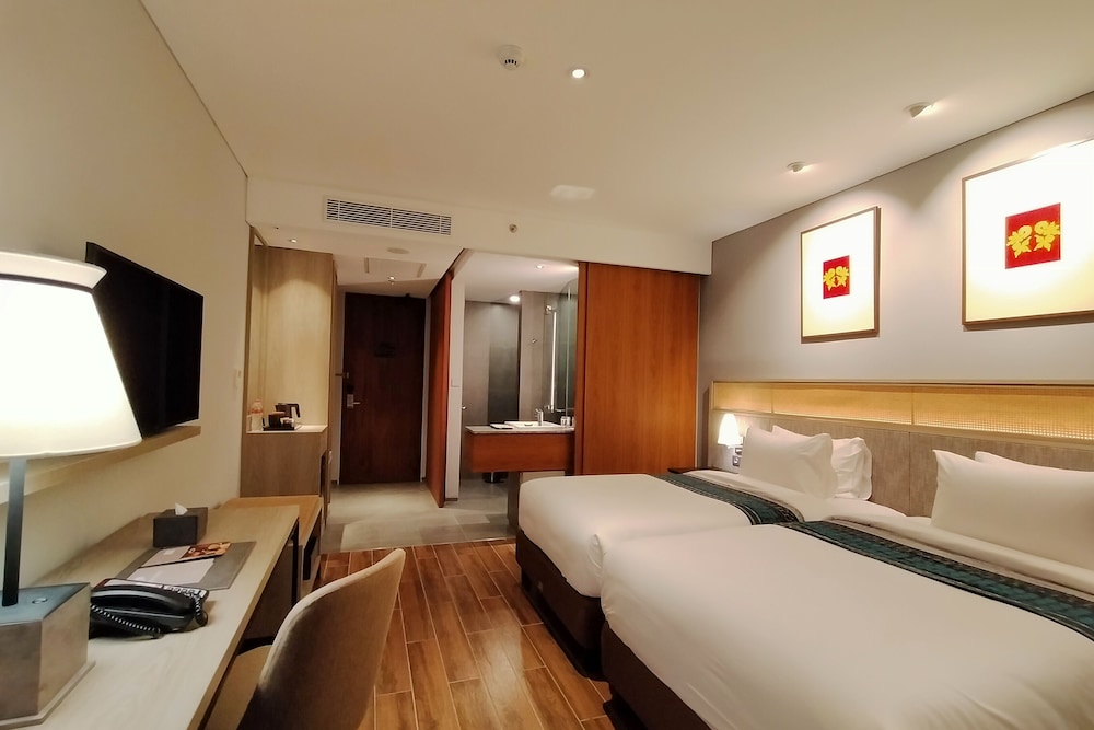 Deluxe Double or Twin Room - Photo 3