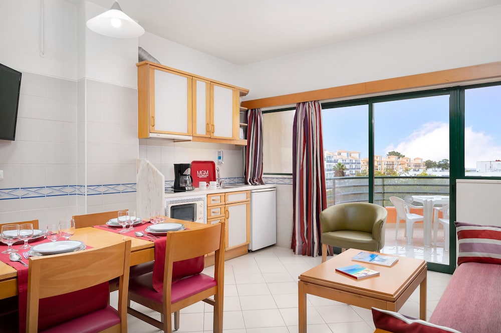 One Bedroom Junior Club (2 adults + 2 children) - Photo 8