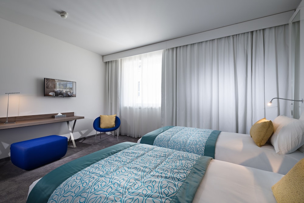 Superior Room, 2 Twin Beds thumbnail 5