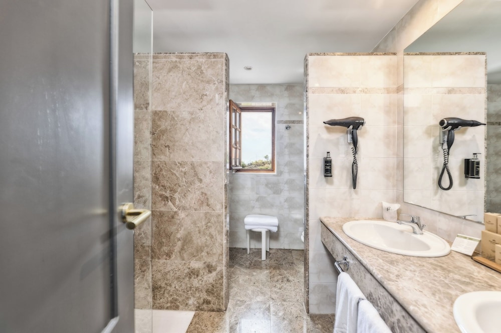 Junior Suite, Sea View photo 3