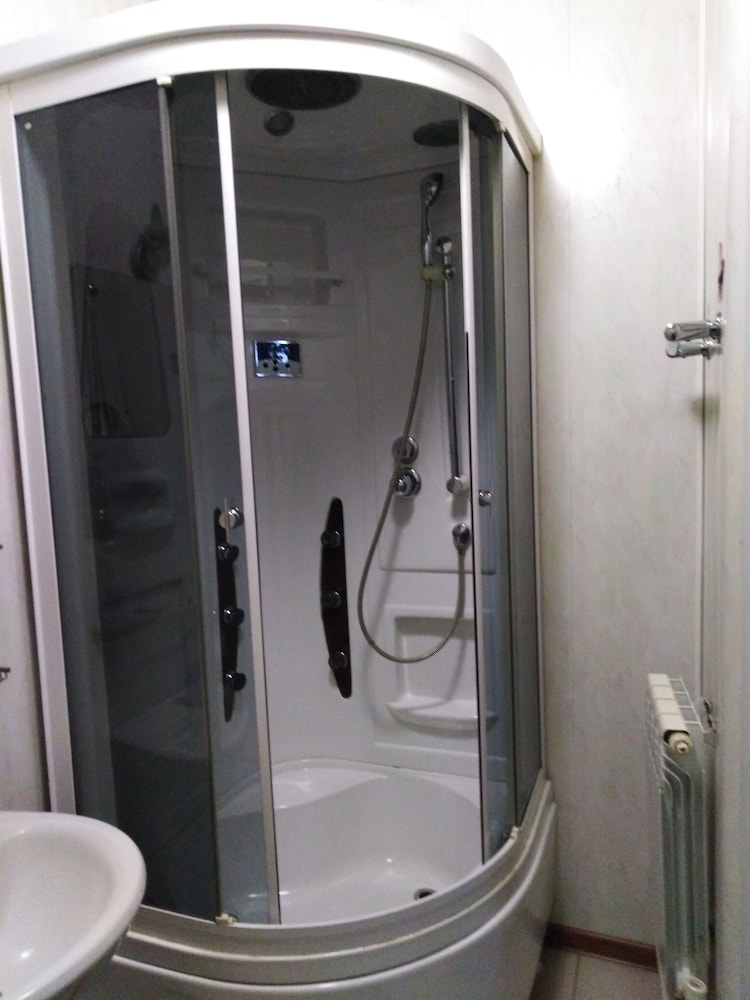 Budget Double Room photo 3