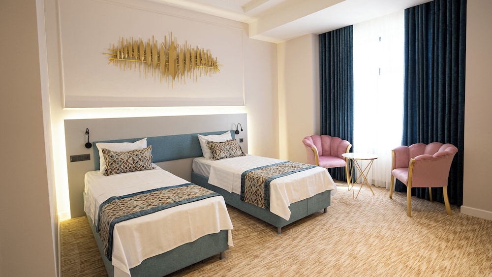 Luxury Double or Twin Room, City View