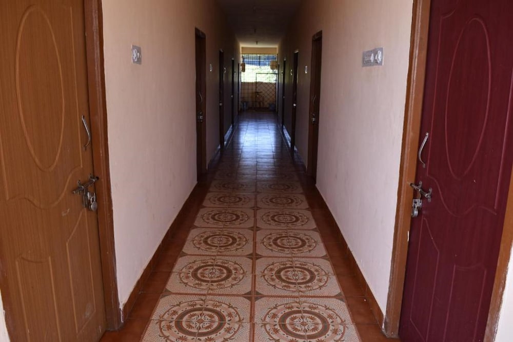 Standard Triple Room, Multiple Beds photo 3