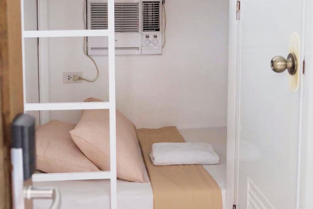 Capsule Room photo 3