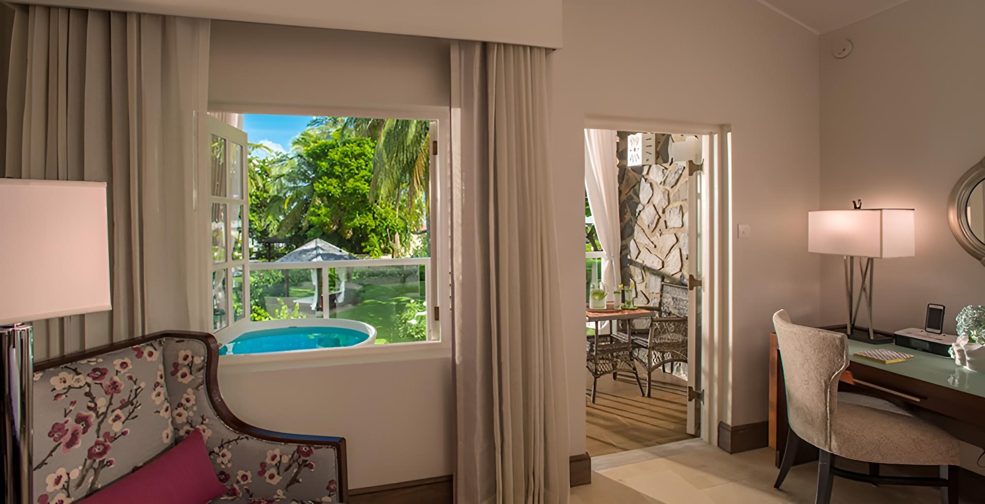 Club Room, 1 Bedroom, Ocean View (Oceanview Club Level Room w/ Balcony) photo 2