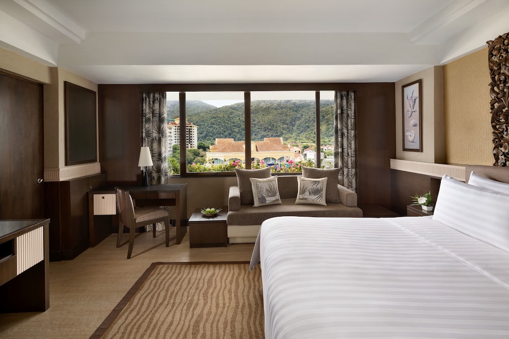 Superior Room, 1 King Bed - Photo 3