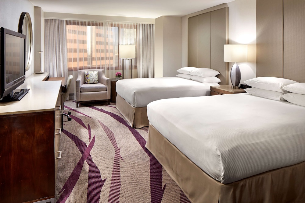 Deluxe Room, 2 Queen Beds - Photo 4