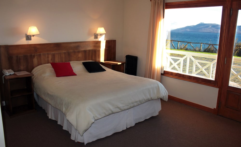 Superior Double Room, Jetted Tub, Lake View