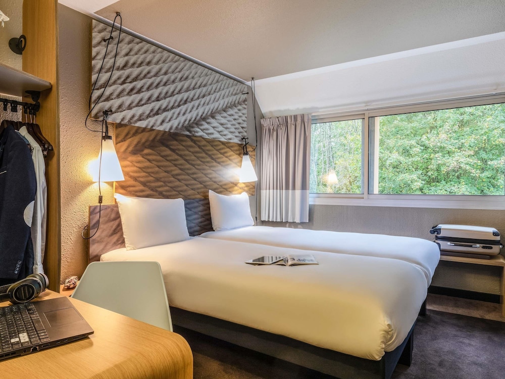 Standard Room, 2 Twin Beds - Photo 3