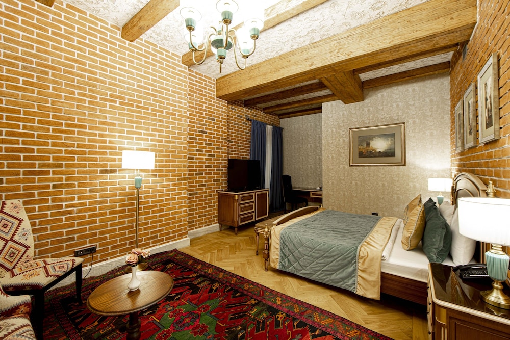Standard Double or Twin Room - Photo 3