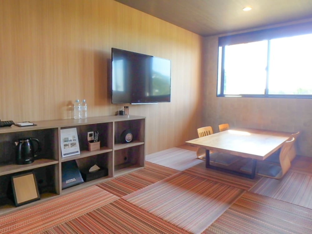 Superior Twin Room, Non Smoking, Garden View photo 2