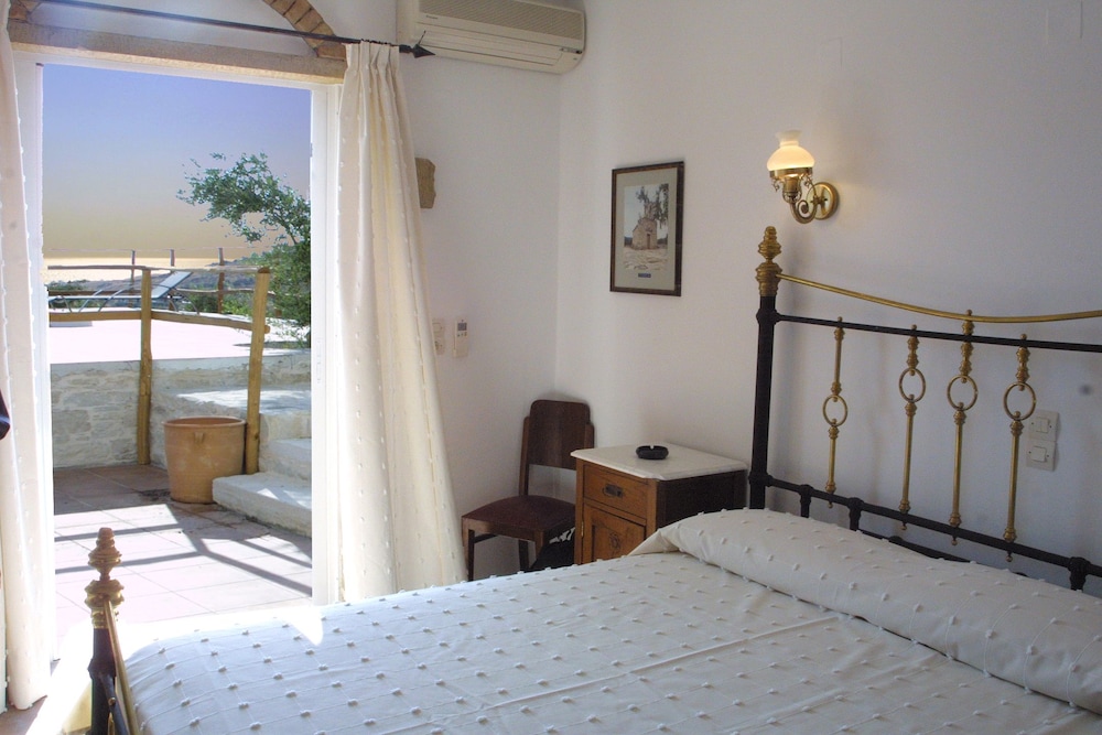 Villa photo 1